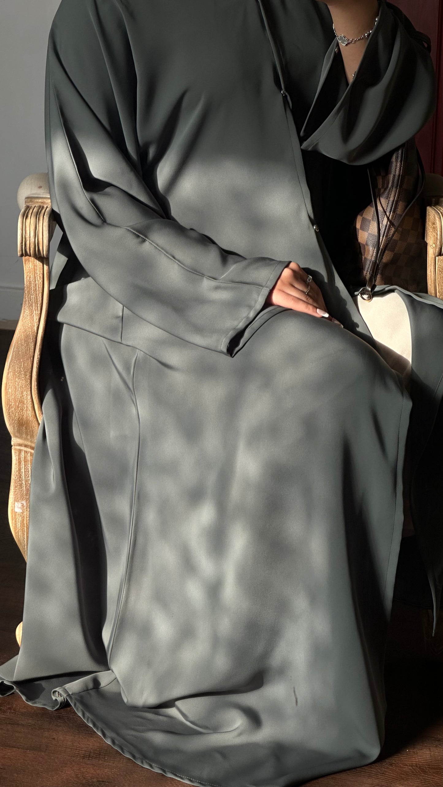 ! (تسليم فوري) summer abaya