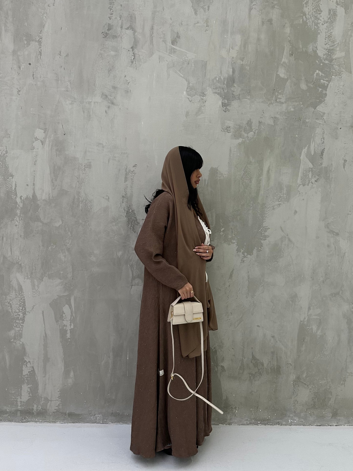 Elegant ( تسليم فوري ) !